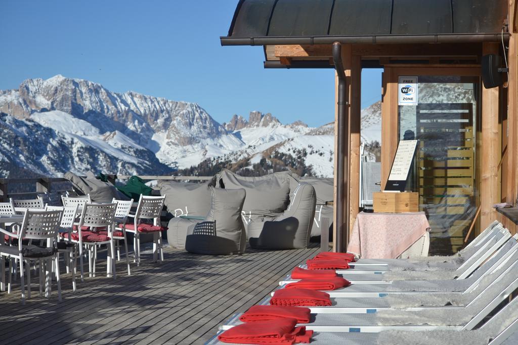 Hotel Pordoi Passo Pordoi Vegetarian Hotel กานาเซย์ ภายนอก รูปภาพ